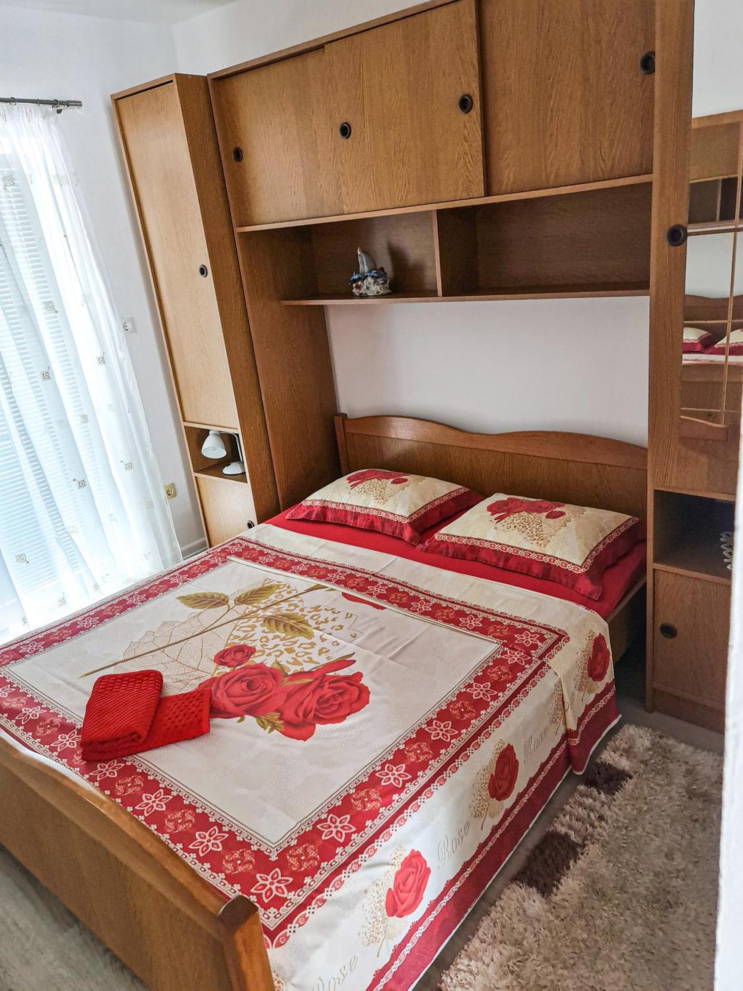 Apartments Benkovic Baška Екстериор снимка