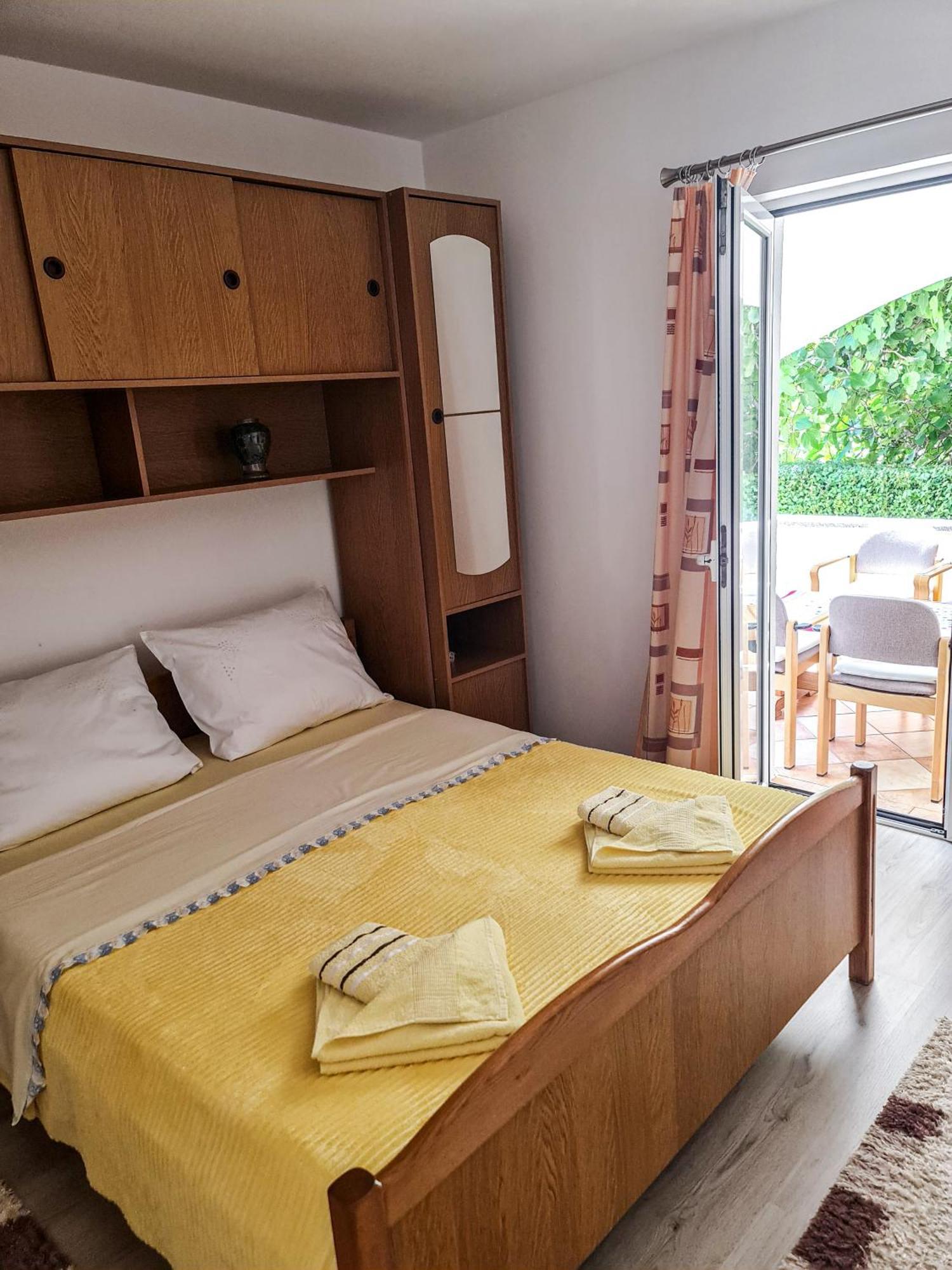 Apartments Benkovic Baška Екстериор снимка