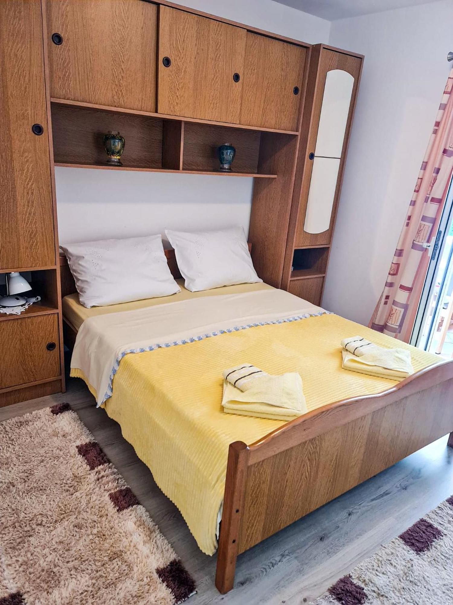 Apartments Benkovic Baška Екстериор снимка