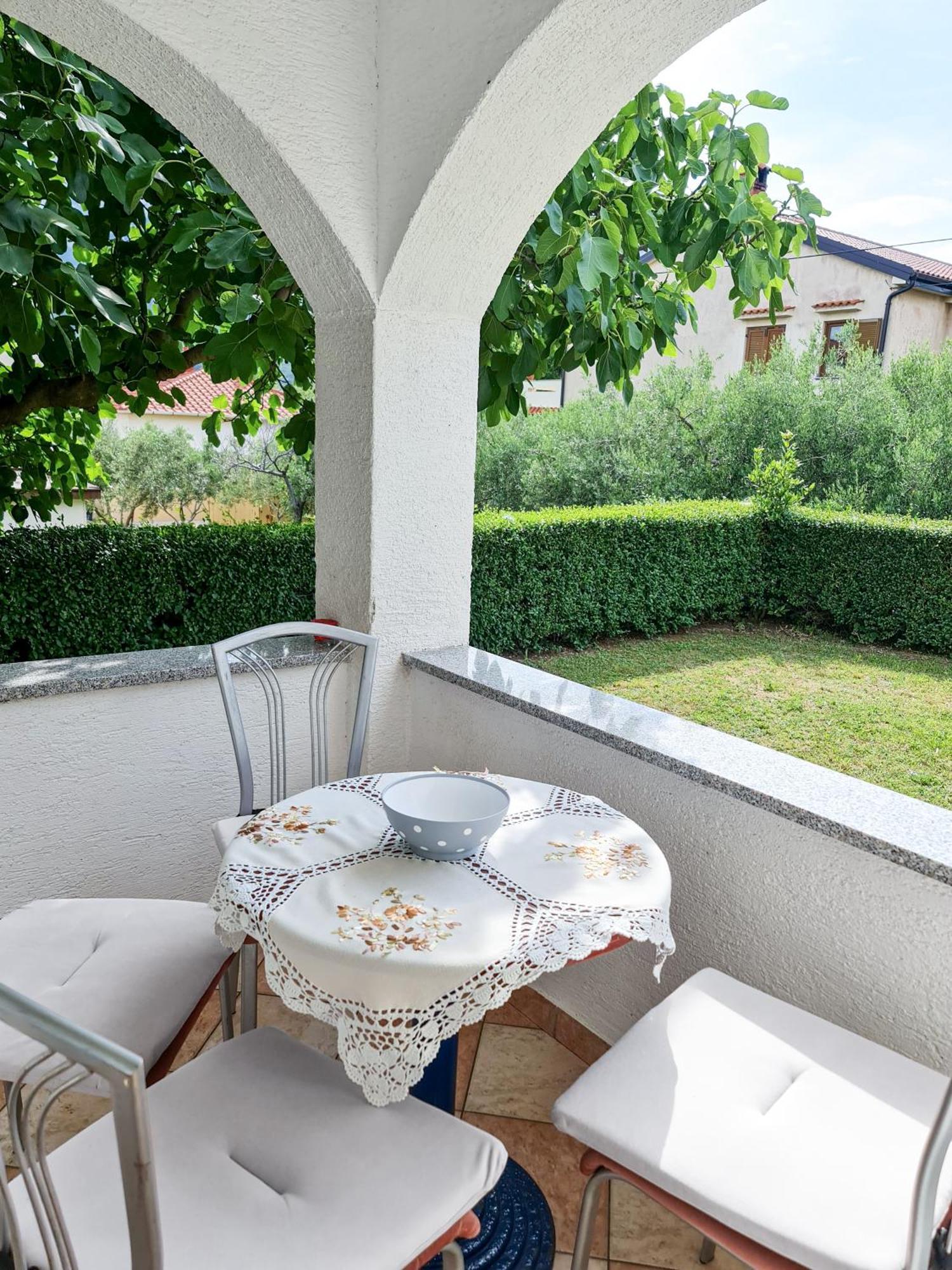 Apartments Benkovic Baška Екстериор снимка